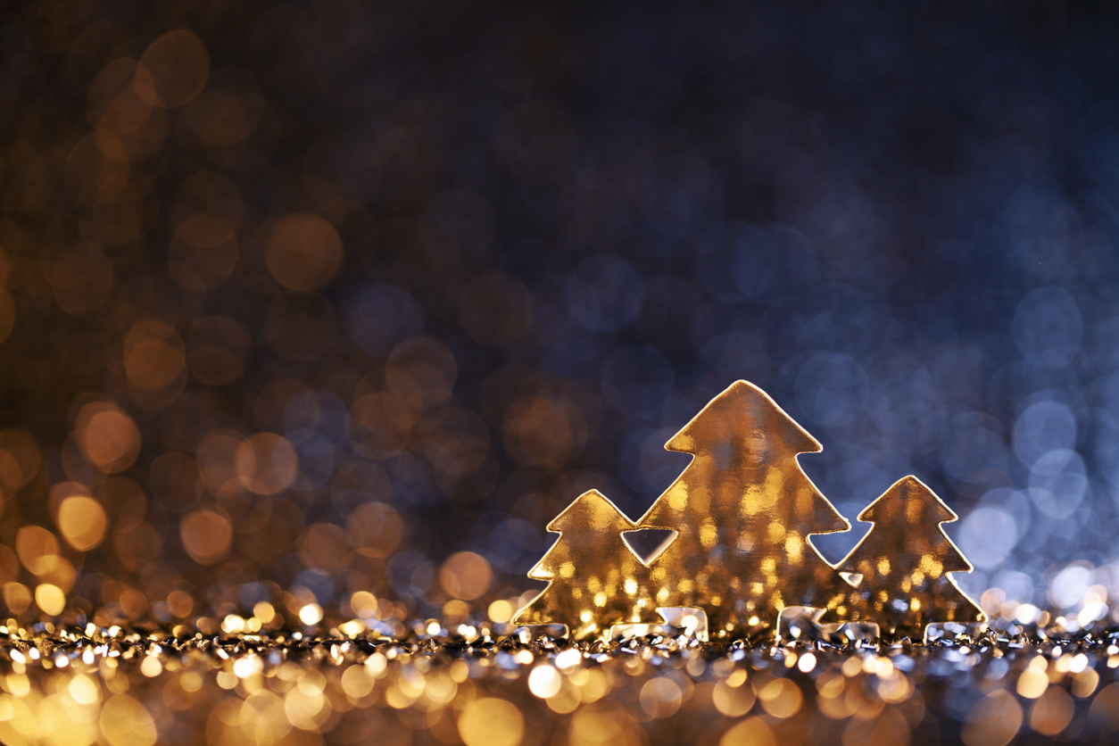 3 model christmas trees and glitter